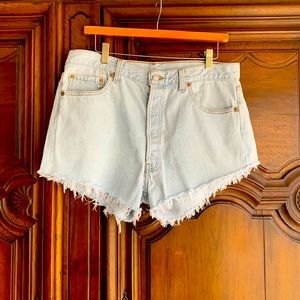Levi’s 501 vintage cutoff shorts 36 (waist flat measurement 17 1/2”)